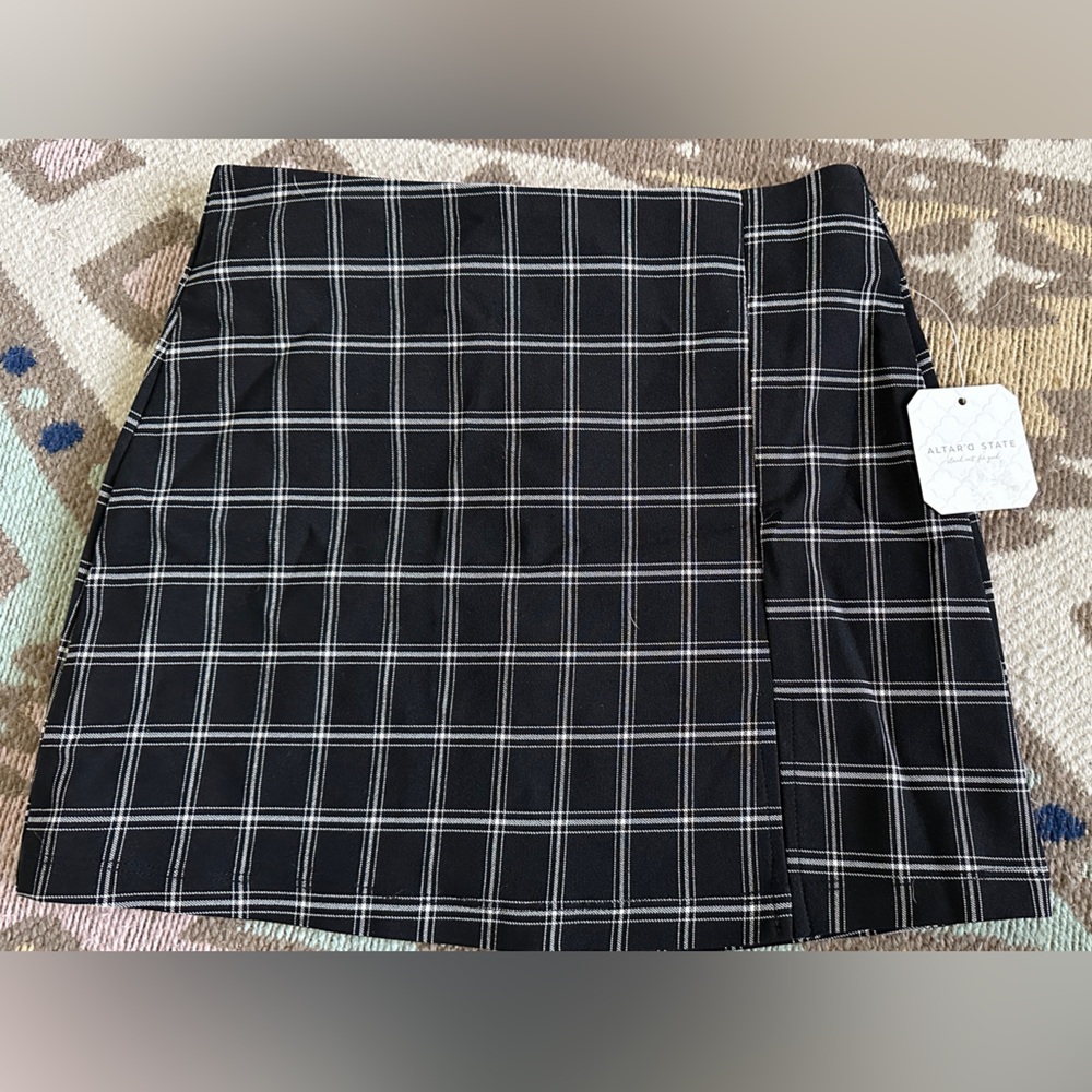 NWT ALTR’D STATE XS SKIRT